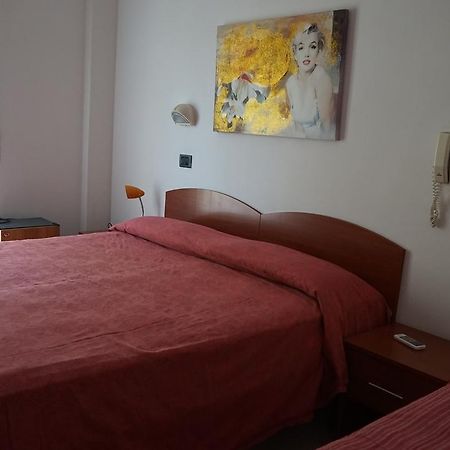 Hotel Daria Rimini Esterno foto