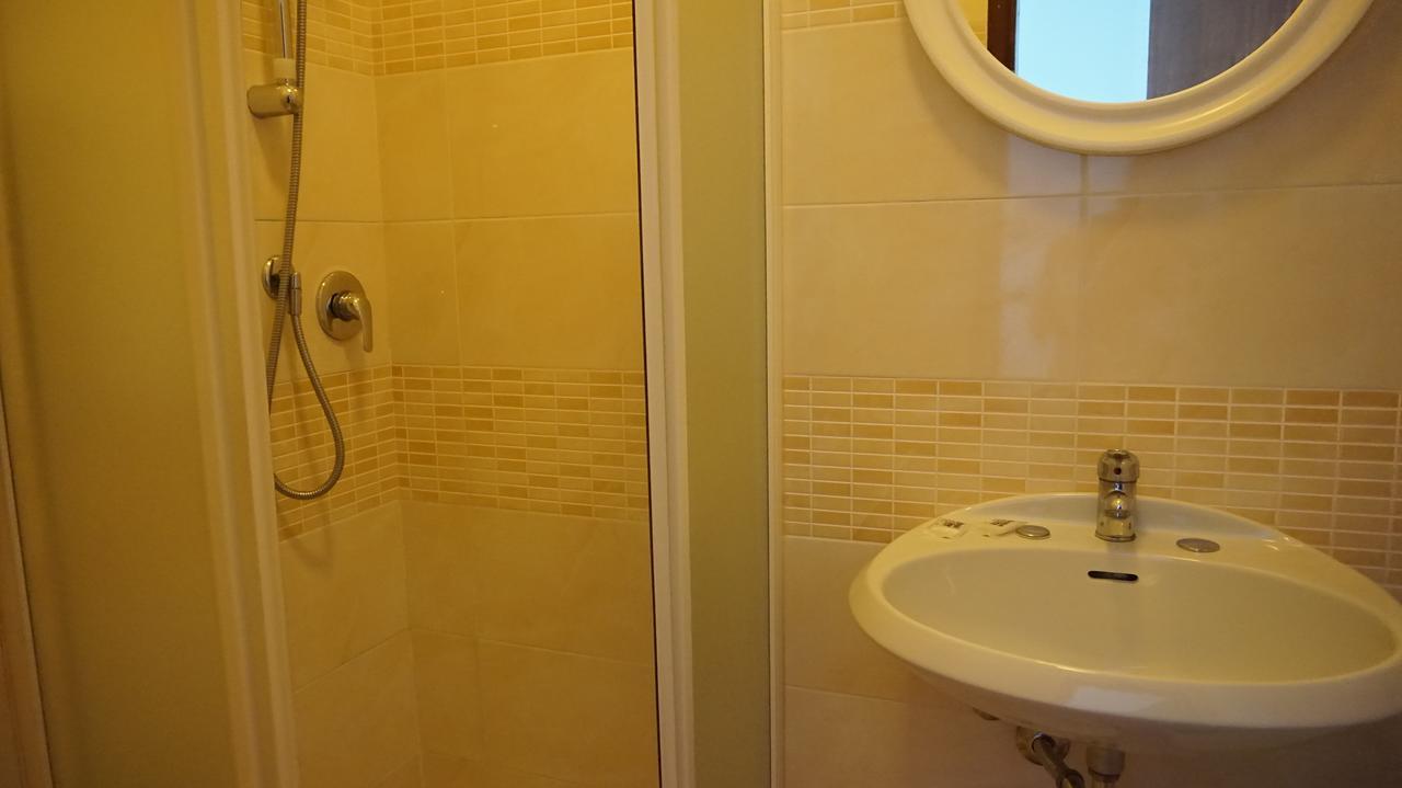 Hotel Daria Rimini Esterno foto