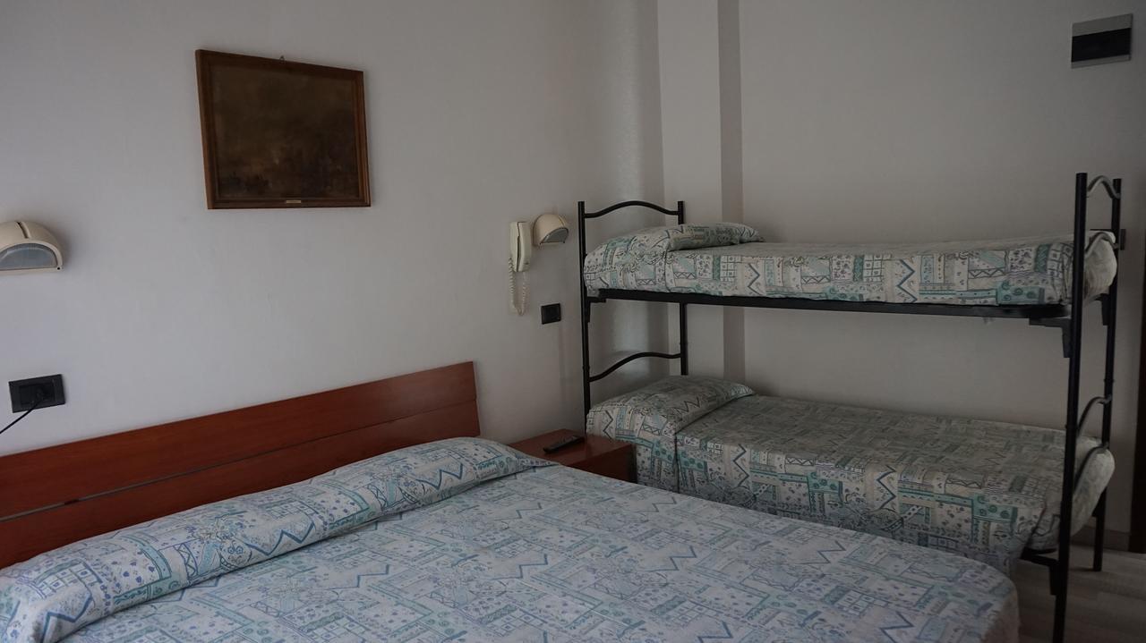 Hotel Daria Rimini Esterno foto