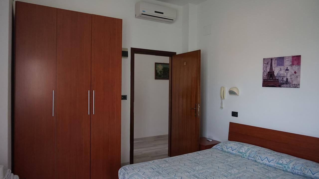Hotel Daria Rimini Esterno foto